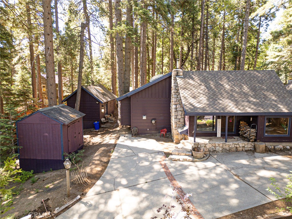 Luring Pines (LUPN) - Residential