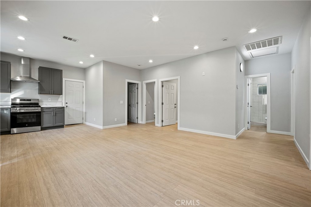 1584 W Wakefield Avenue B