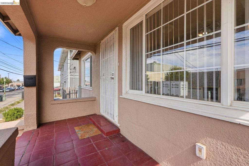 5362 Foothill BLVD