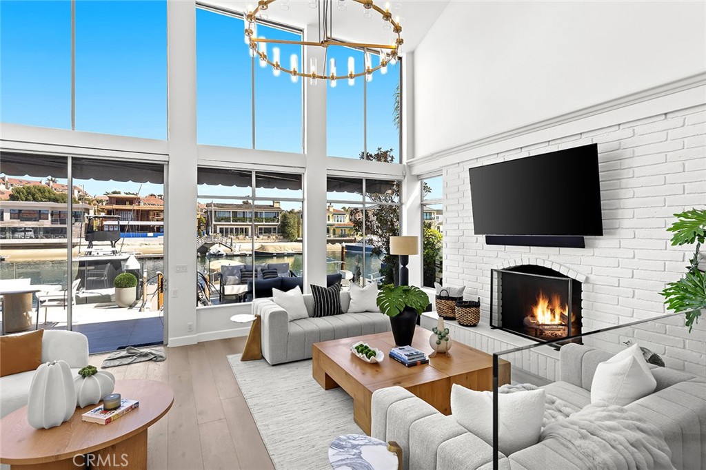 Linda Isle (LIND) - Residential