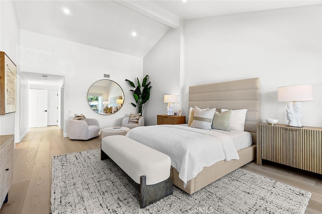 Linda Isle (LIND) - Residential