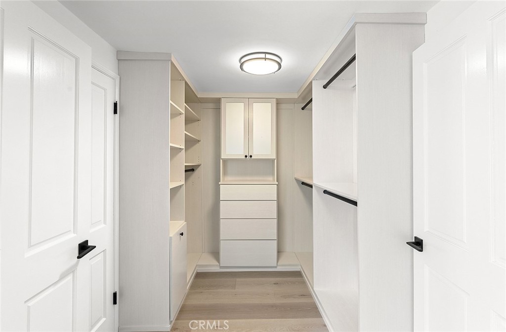 Linda Isle (LIND) - Residential