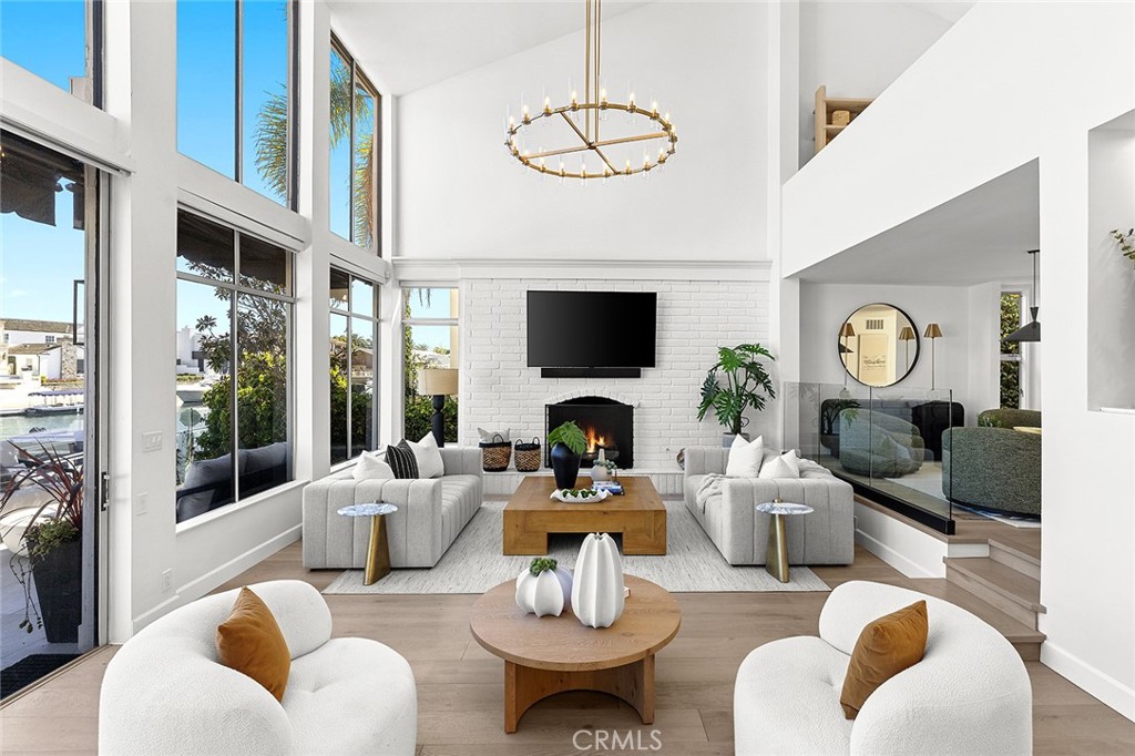 Linda Isle (LIND) - Residential