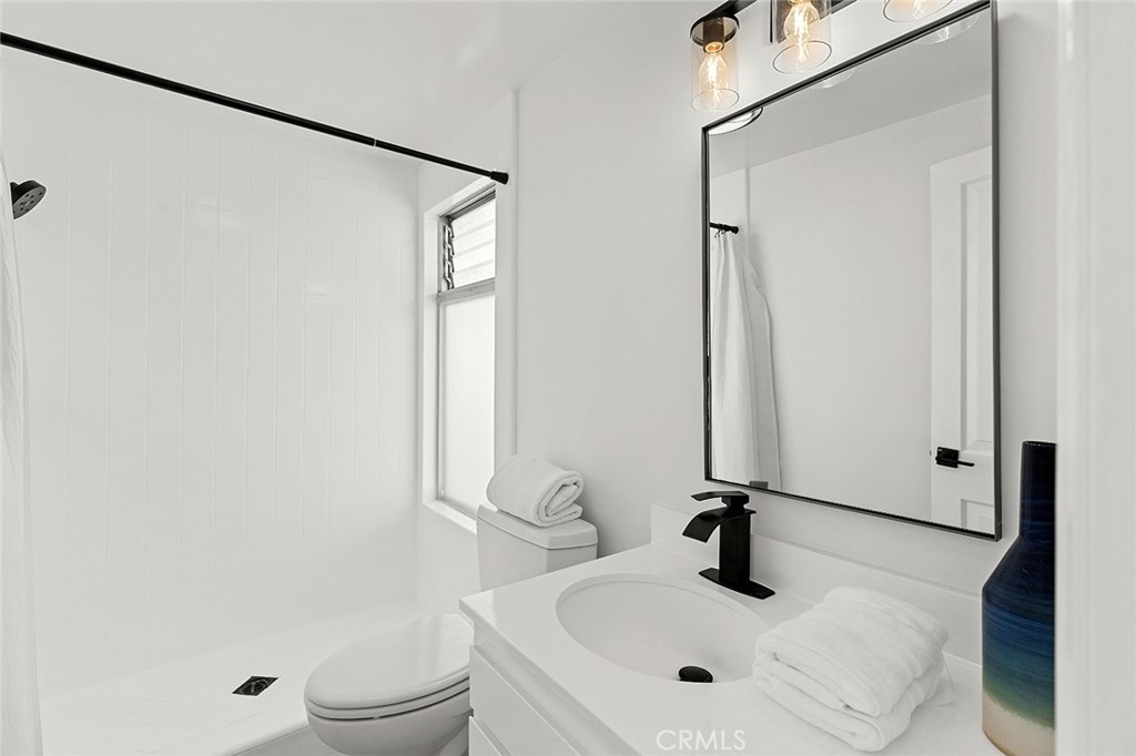 Linda Isle (LIND) - Residential