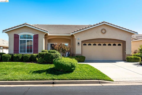Photo of 478 Coronation Dr DR, Brentwood, CA 94513 (MLS # 41150214)