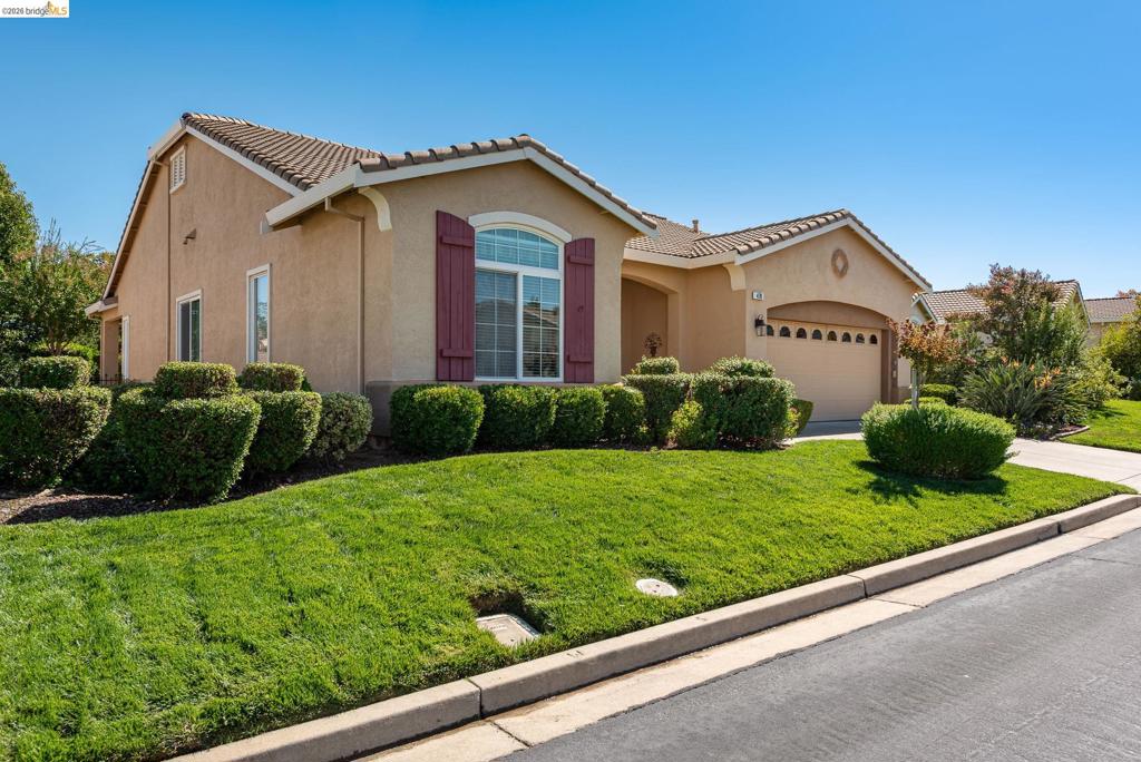 478 Coronation Dr