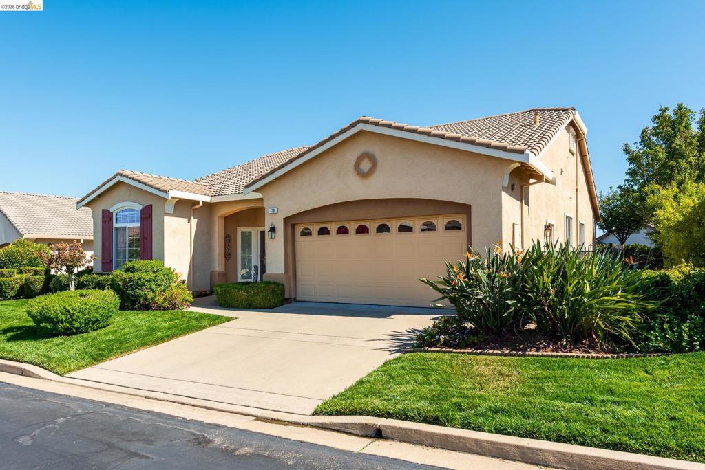 478 Coronation Dr