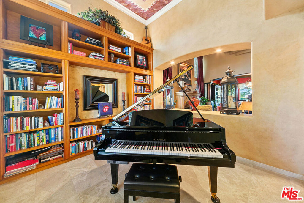 24822 Wooded Vista
