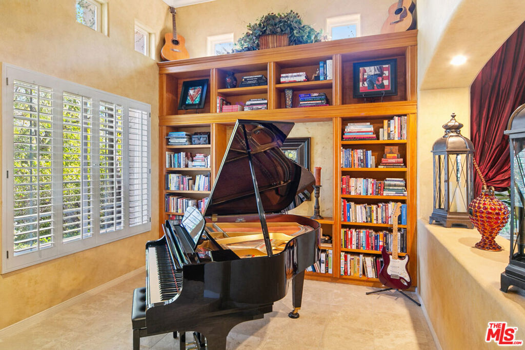 24822 Wooded Vista