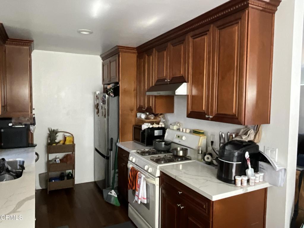 5117 Jefferson Square