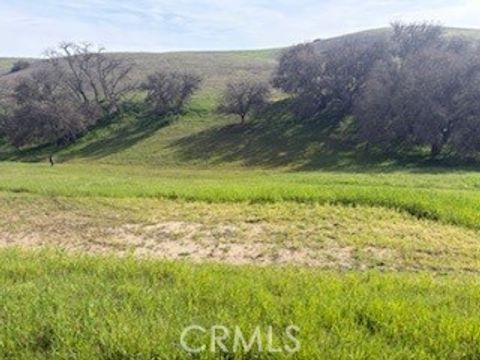 Tiny photo for 0 177-178 Unnamed Road, Paso Robles, CA 93446 (MLS # NS26024715)