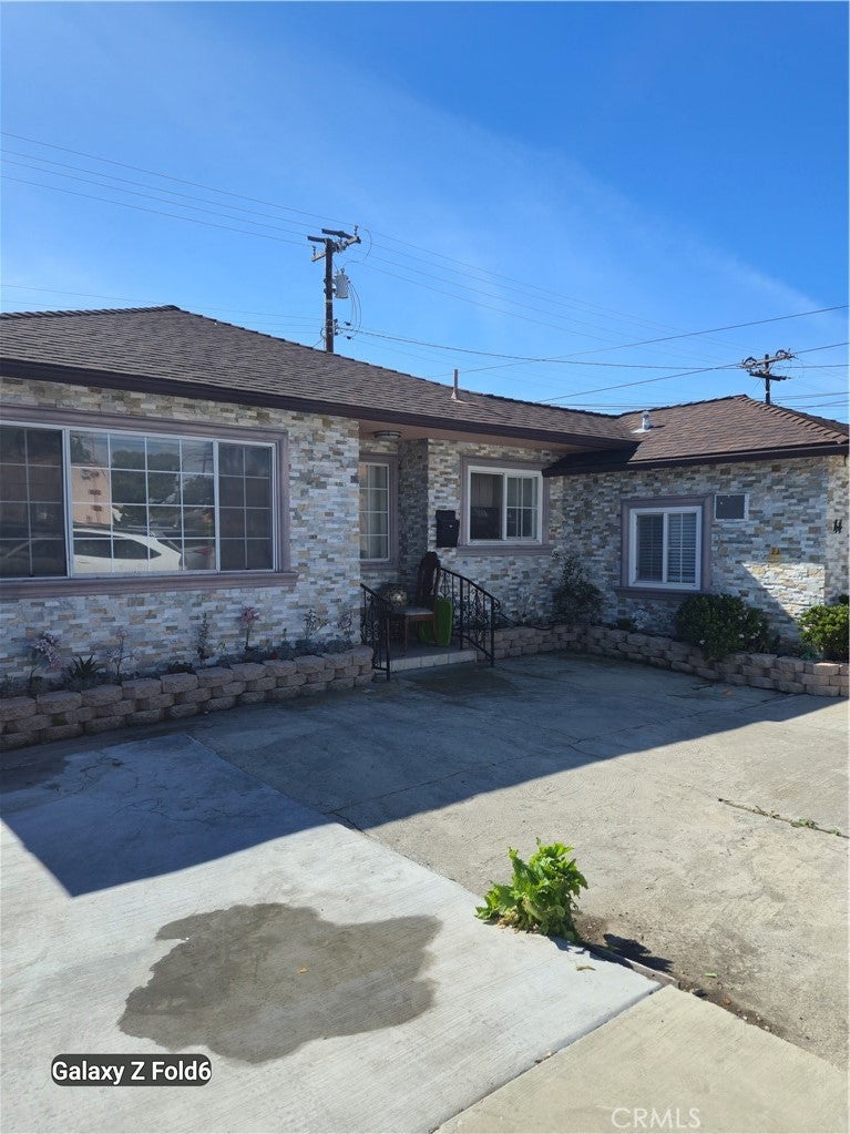 42 W Mountain View Street 44