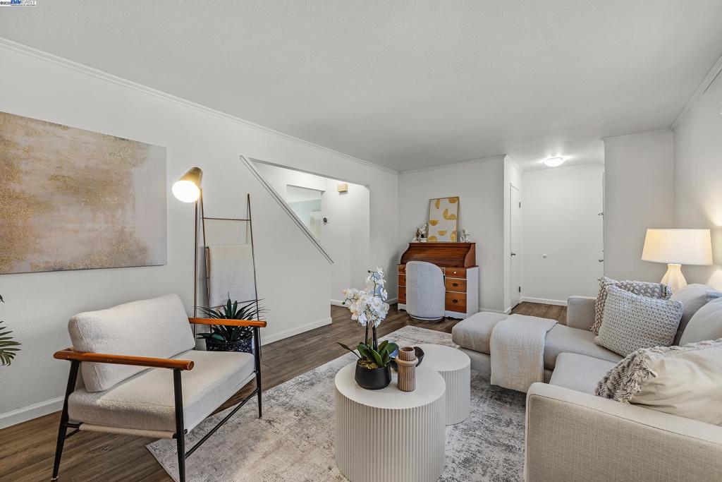 VINTAGE TERRACE - Residential
