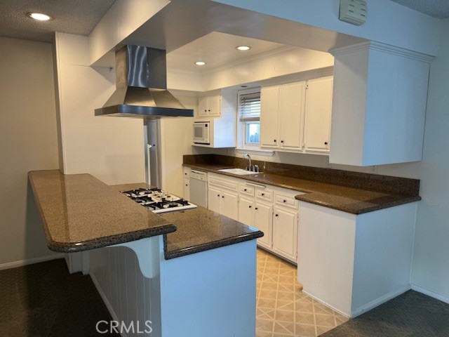 4811 Highgrove Avenue