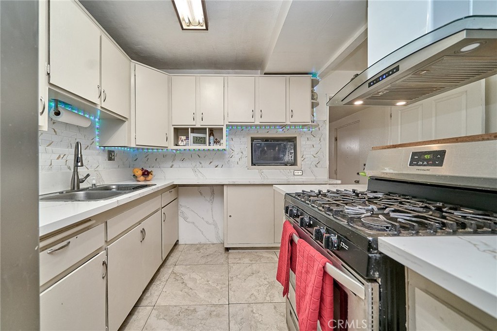 4801 Jackson C