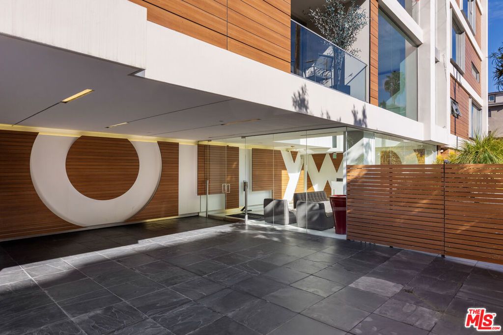 Photo of 6735 Yucca Street #508, Los Angeles, CA 90028 (MLS # 25623645)