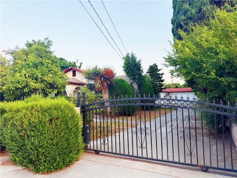 Photo of 7902 Hershey St 7900 ST, Rosemead, CA 91770 (MLS # AR26171250)