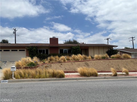 Photo of 1524 Dover Avenue, Thousand Oaks, CA 91360 (MLS # SW26174193)