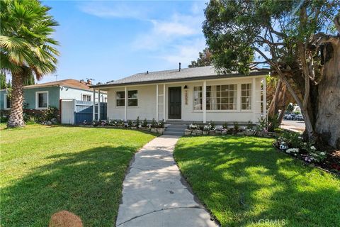 Photo of 12026 Oklahoma Avenue, South Gate, CA 90280 (MLS # PW25226194) Photo of 12026 Oklahoma Avenue, South Gate, CA 90280 (MLS # PW25226194)