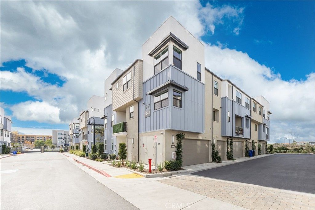 Photo of 967 N Divino Privado #13, Ontario, CA 91764 (MLS # TR26021821)