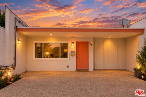 Photo of 314 Culver Boulevard, Los Angeles, CA 90293 (MLS # 26877477)