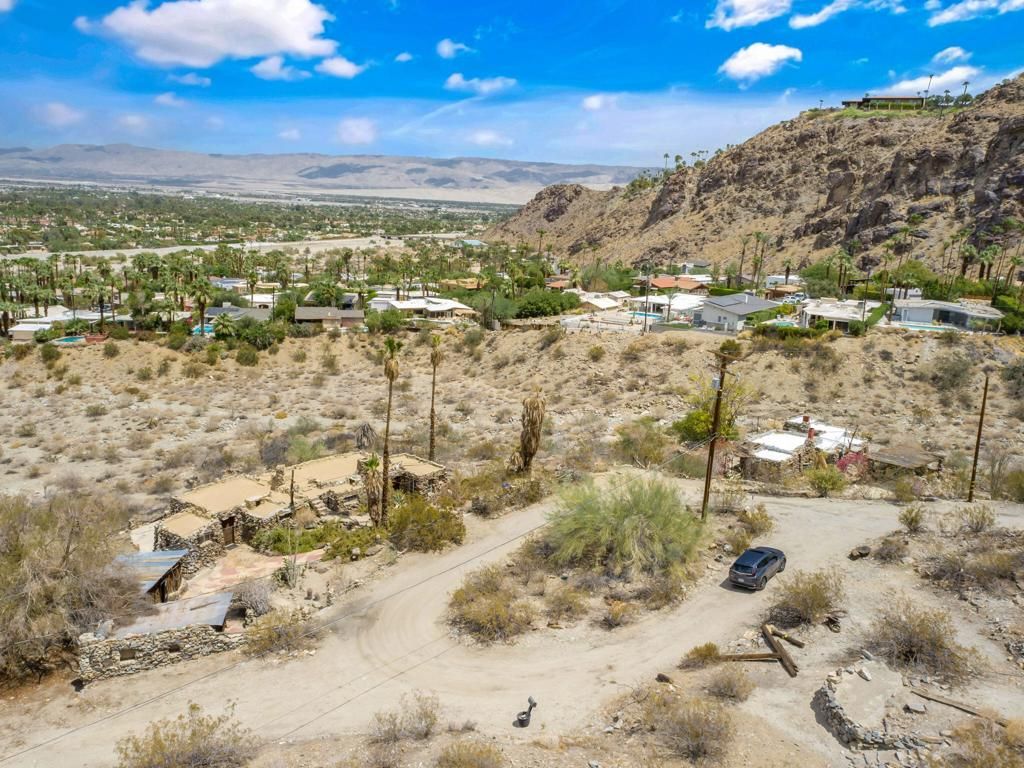 Photo of 2500 S Araby Drive, Palm Springs, CA 92264 (MLS # 219144392DA)