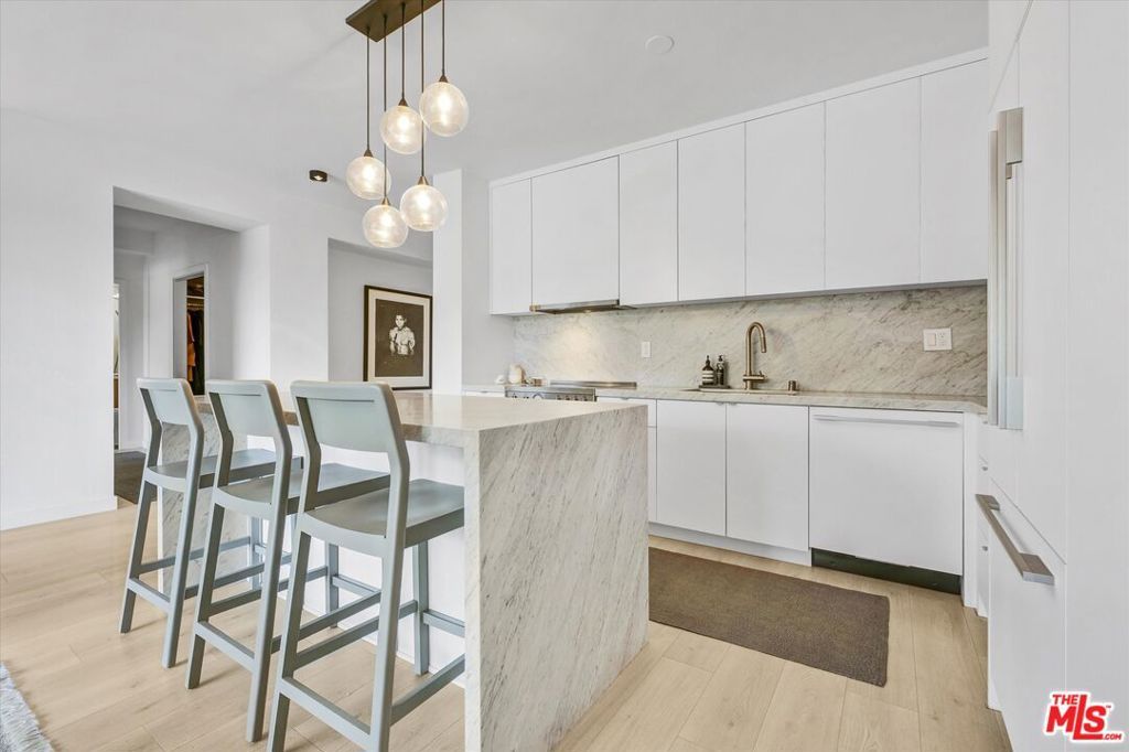 Photo of 999 N Doheny Drive #312, West Hollywood, CA 90069 (MLS # 26651699)