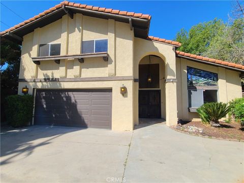 Photo of 109 E Hilton Avenue, Redlands, CA 92373 (MLS # IG26060906)