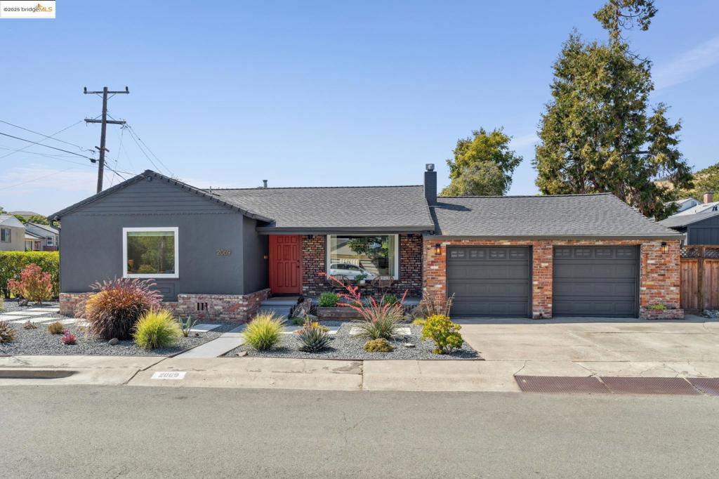 Properties 1 2069 Horne St
