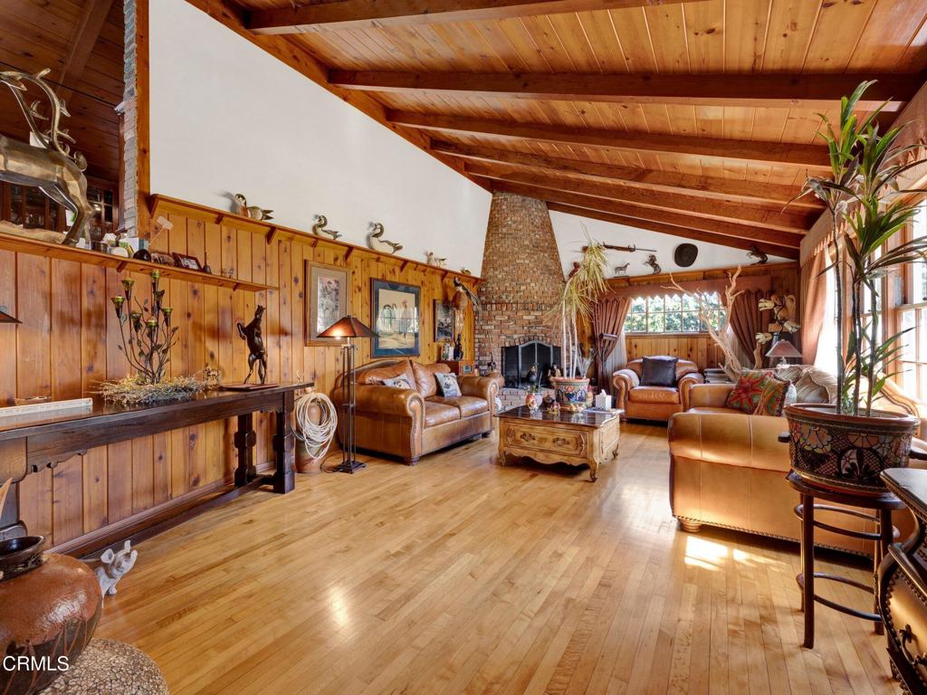 9701 La Canada Way