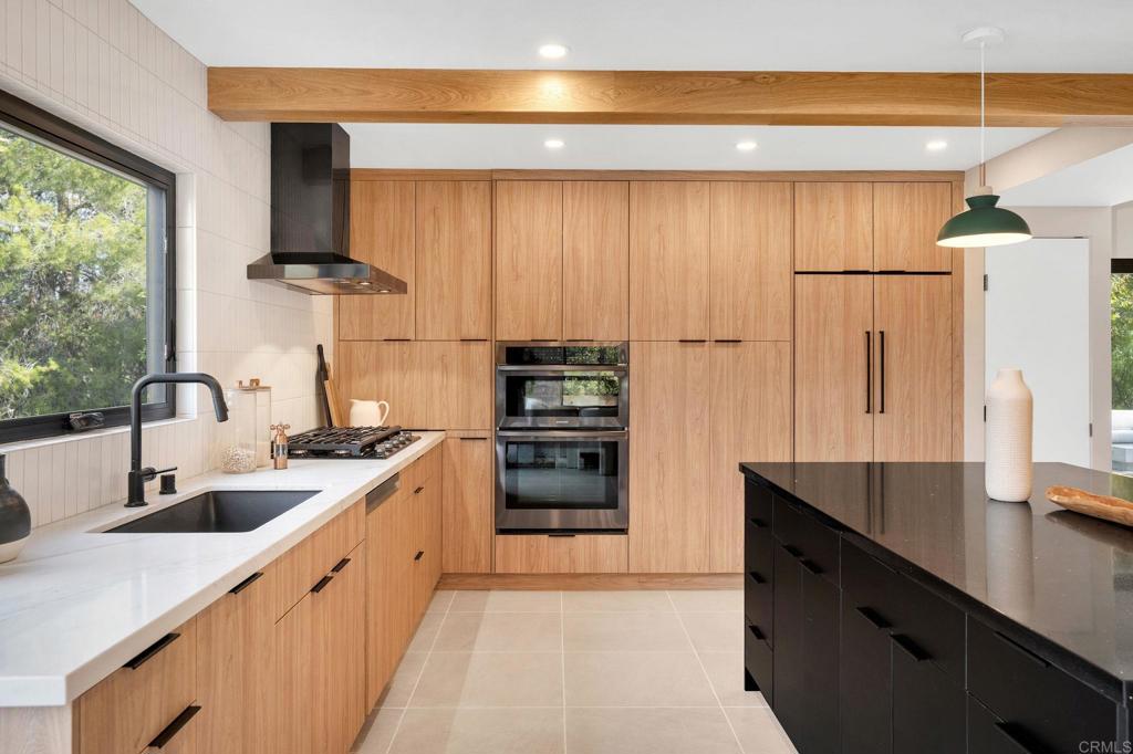 806 Needlerock Place