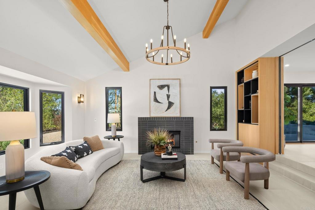 806 Needlerock Place