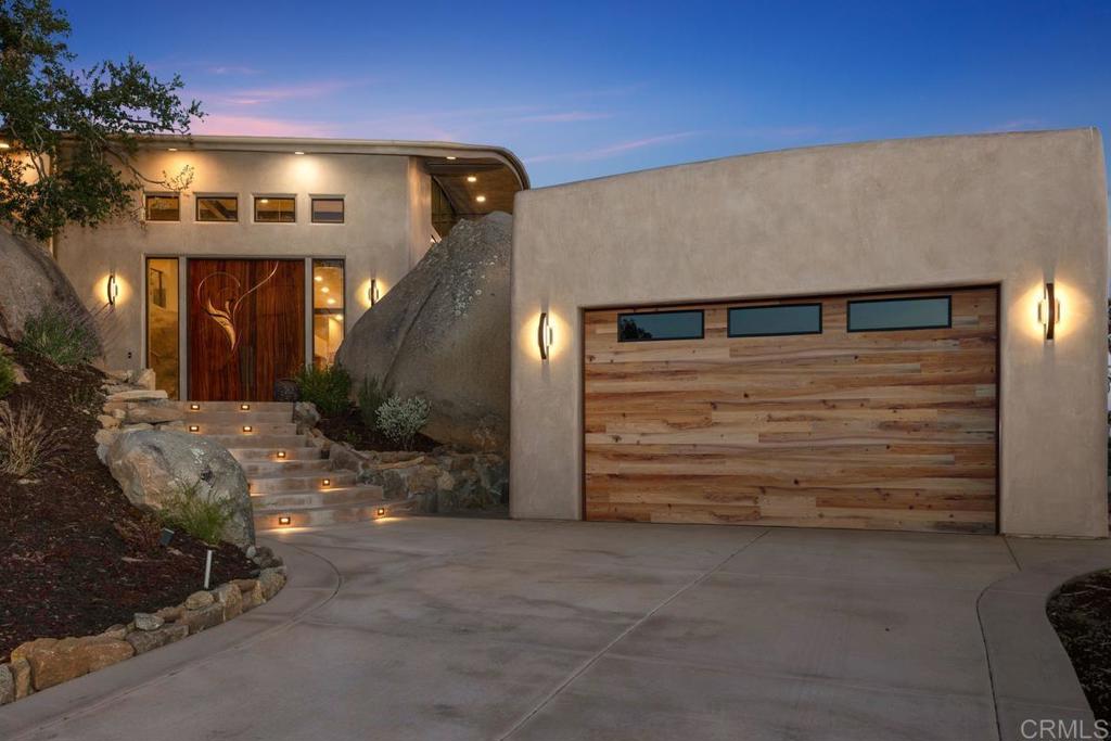 10027 Tall Oak Drive