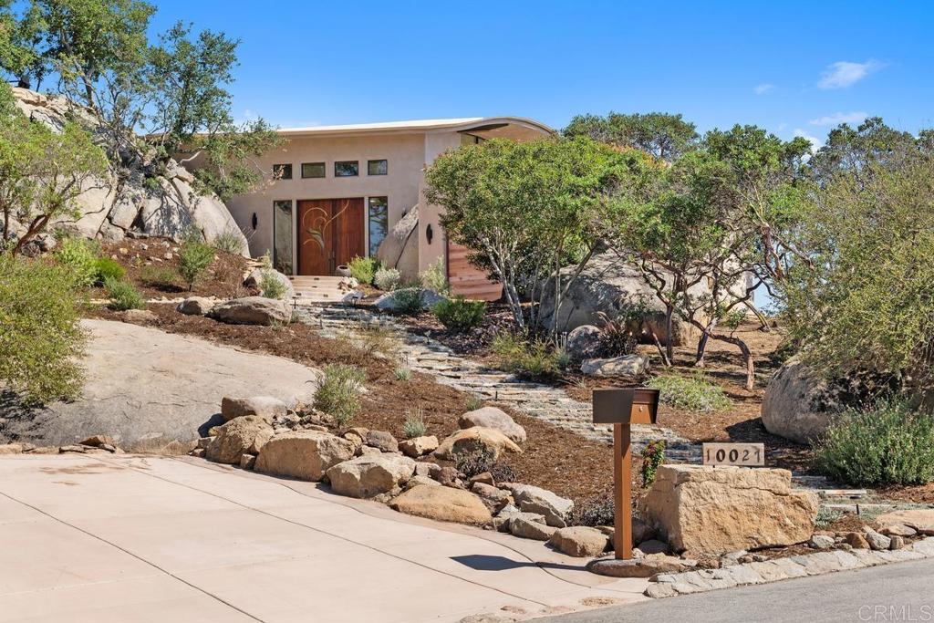 10027 Tall Oak Drive