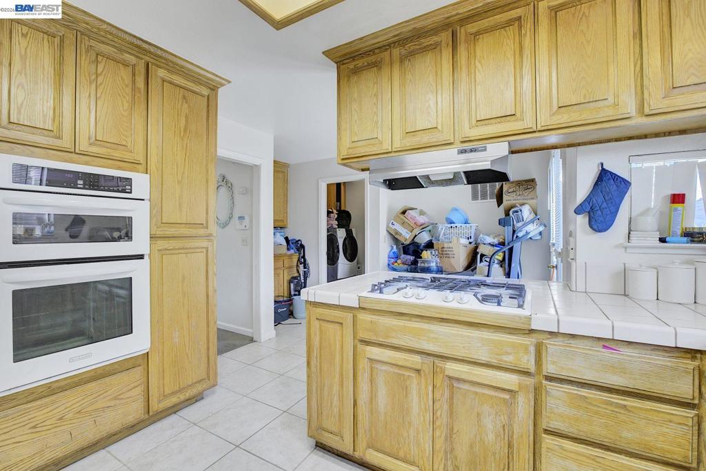 38179 Acacia Ct