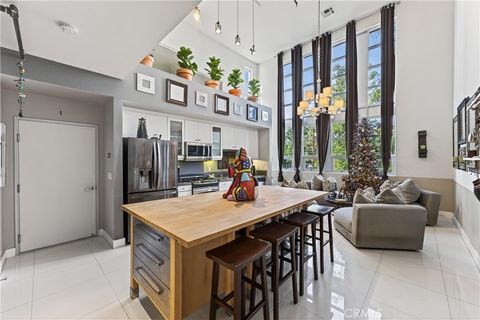 Photo of 906 E Civic Center Dr, Santa Ana, CA 92701 (MLS # PW25265000)