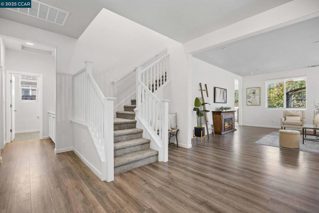 BRENTWOOD - Residential