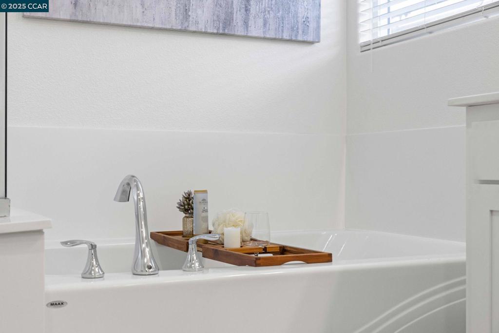 BRENTWOOD - Residential