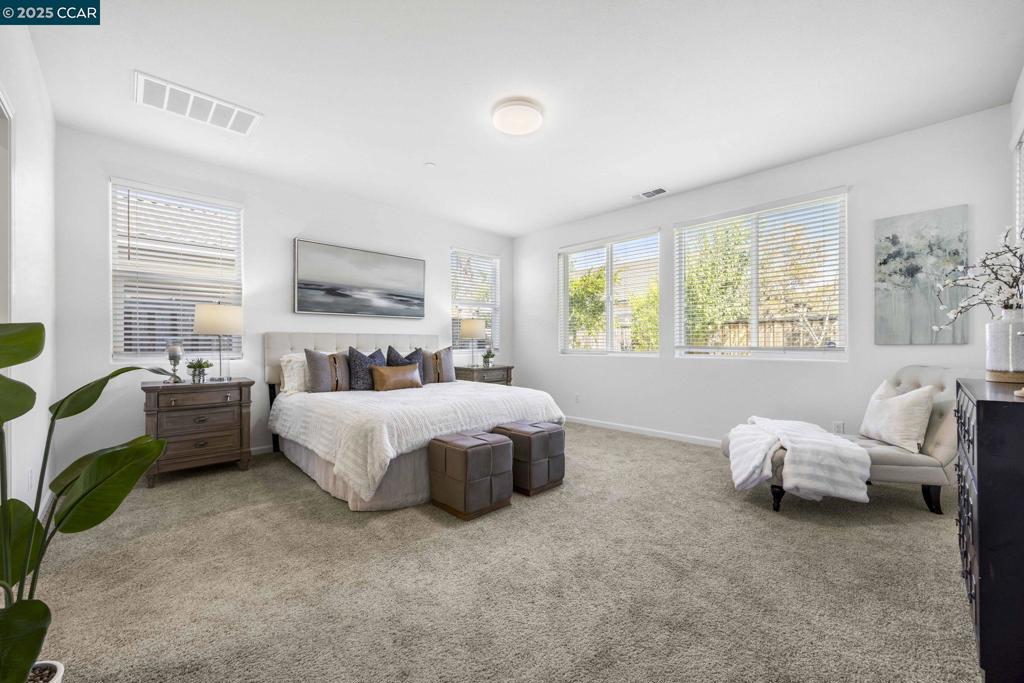 BRENTWOOD - Residential