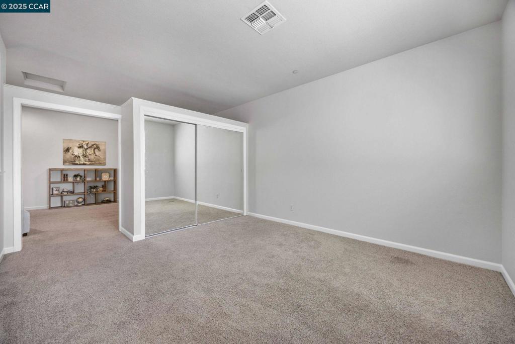 BRENTWOOD - Residential