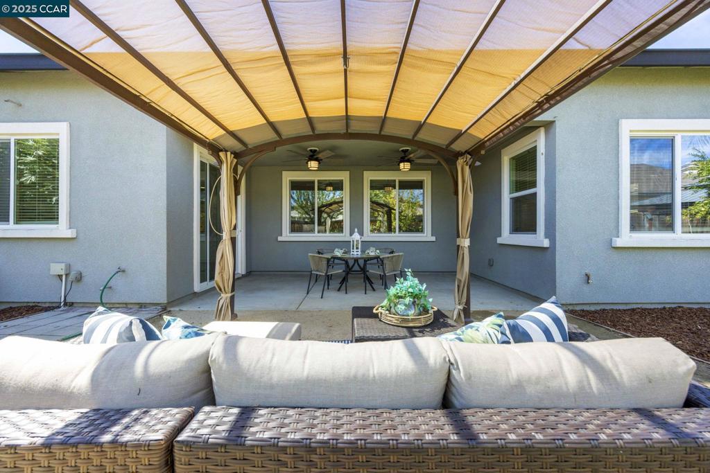 BRENTWOOD - Residential