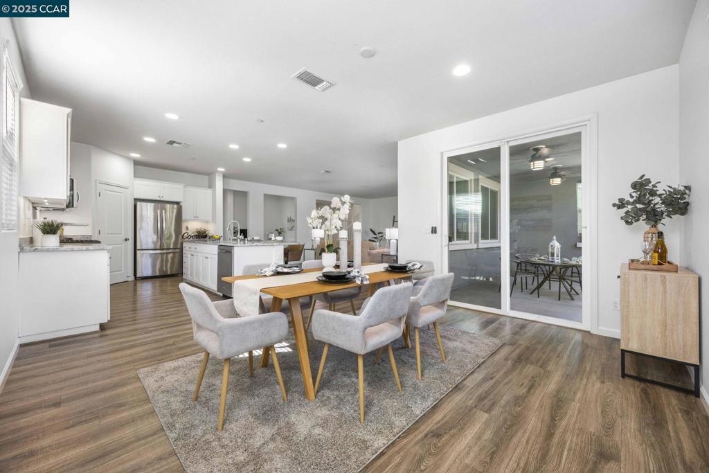 BRENTWOOD - Residential