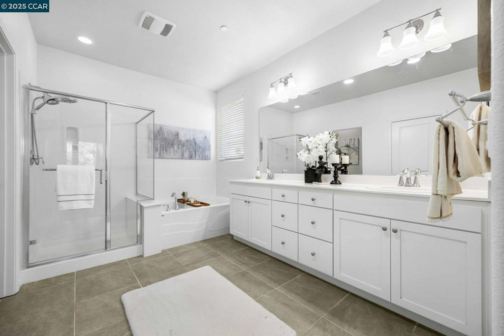 BRENTWOOD - Residential