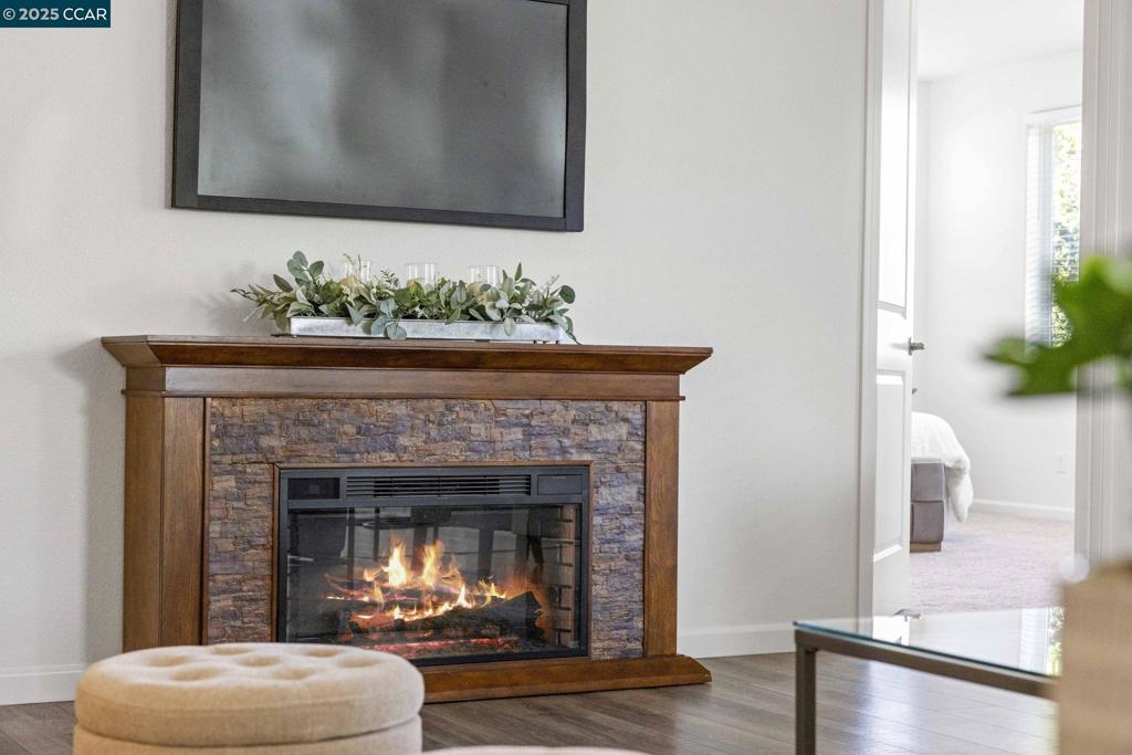 BRENTWOOD - Residential