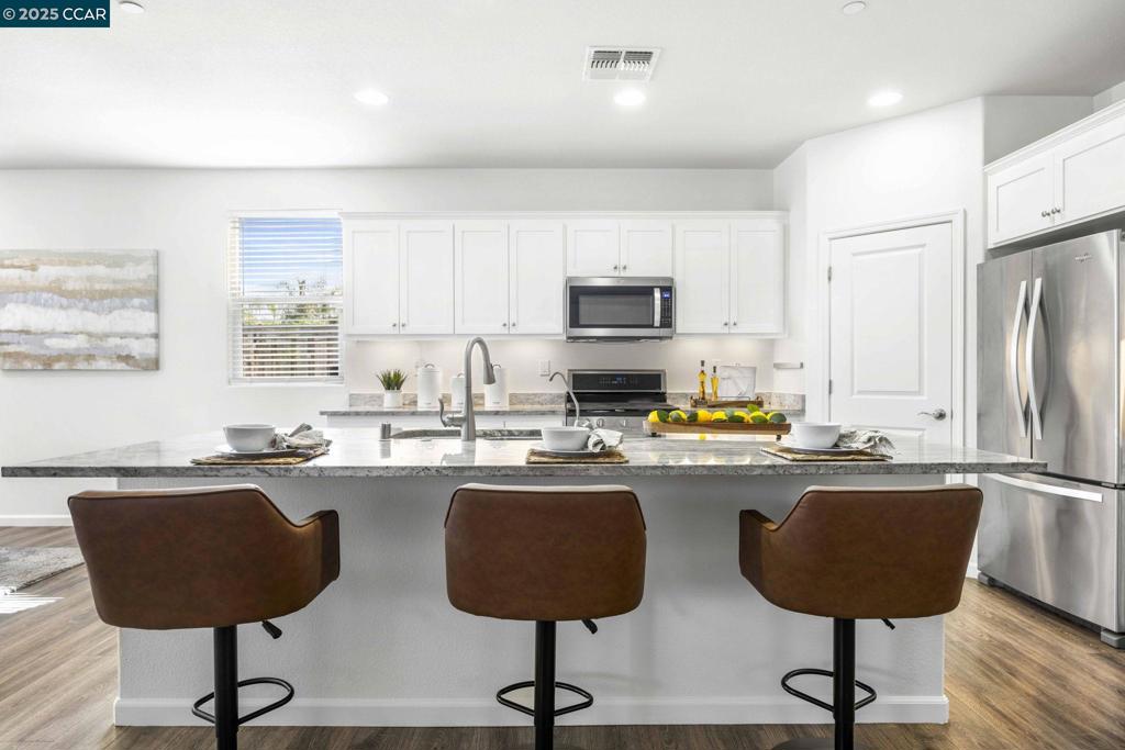 BRENTWOOD - Residential