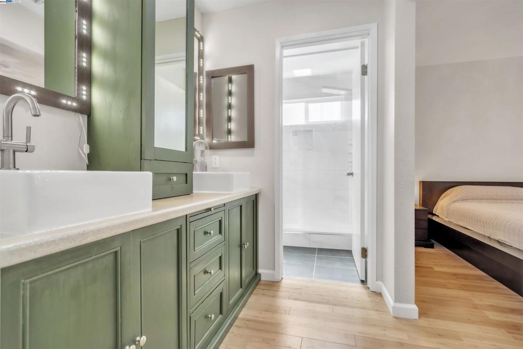 CENTRAL HAYWARD - Residential