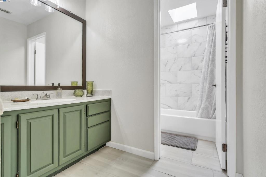 CENTRAL HAYWARD - Residential