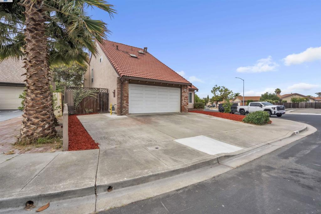 CENTRAL HAYWARD - Residential