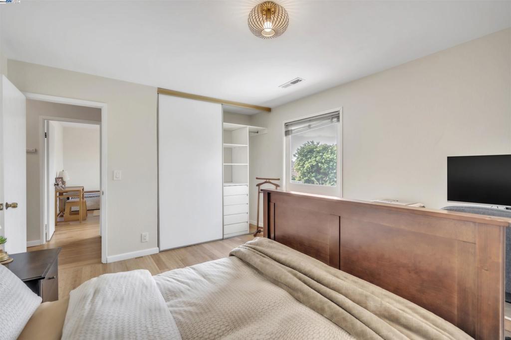 CENTRAL HAYWARD - Residential