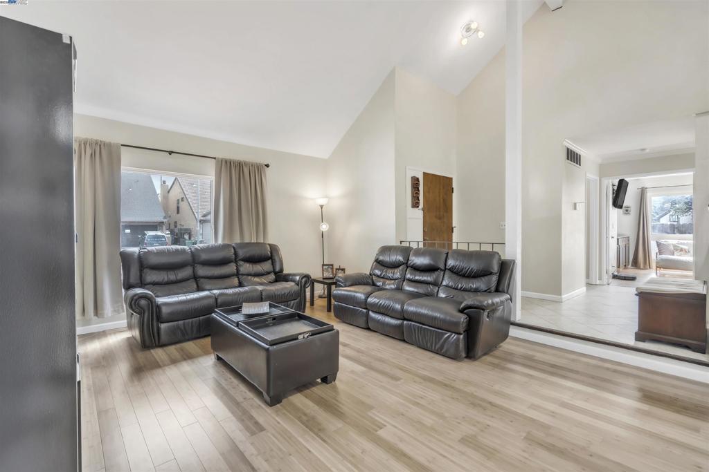 CENTRAL HAYWARD - Residential